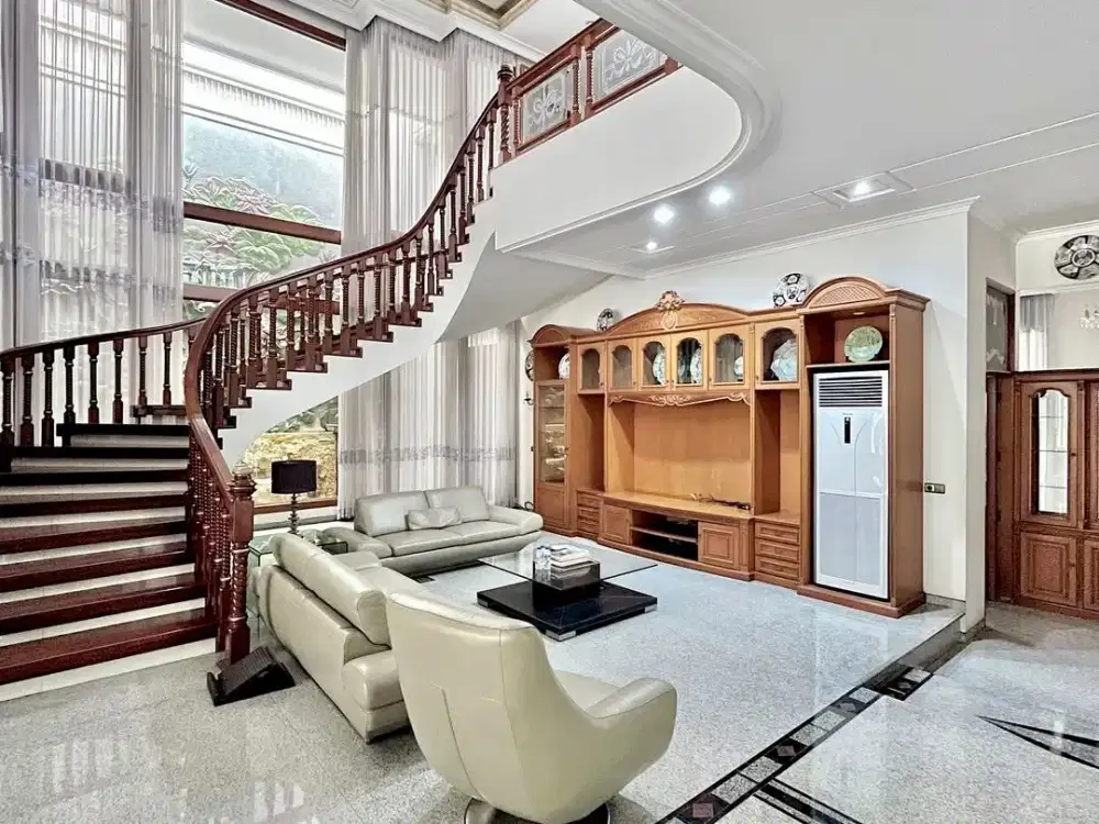 Rumah Classic 2 Lt Mewah Murah Margorejo Indah Dekat Kertajaya