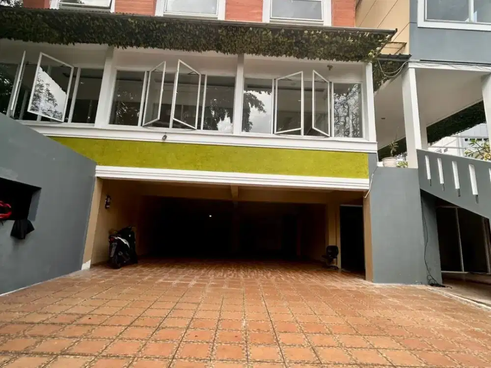 Rumah design tropical modern di Pondok Indah Jakarta Selatan - PR 16826