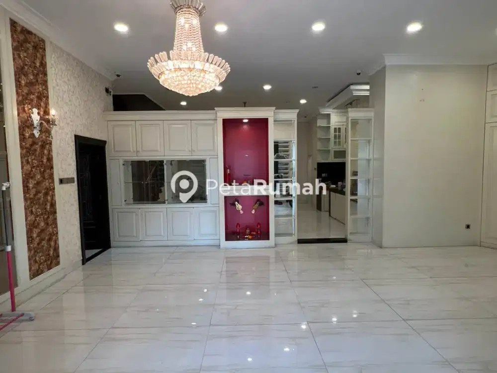 DIJUAL RUMAH JALAN T. AMIR HAMZAH KOMPLEK TAMAN ANGGREK