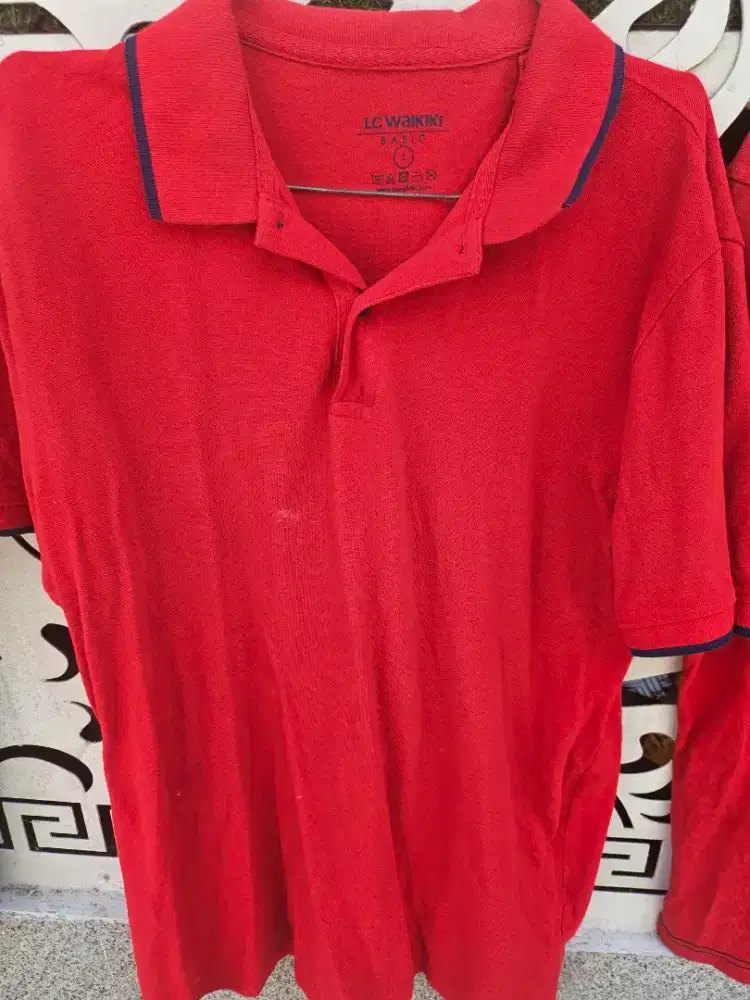 BAJU COWOK MASIH SANGAT TERAWAT