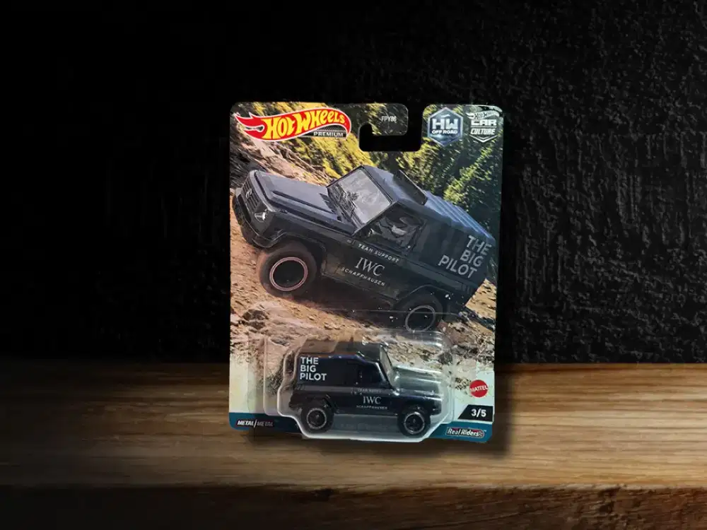 Die Cast Hot Wheels Premium Mercedes Benz G Class 1993 ( HW Offroad )