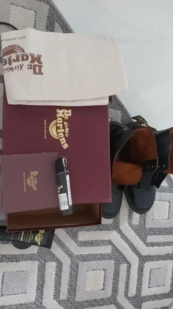 DOCMART Dr Martens Airwair