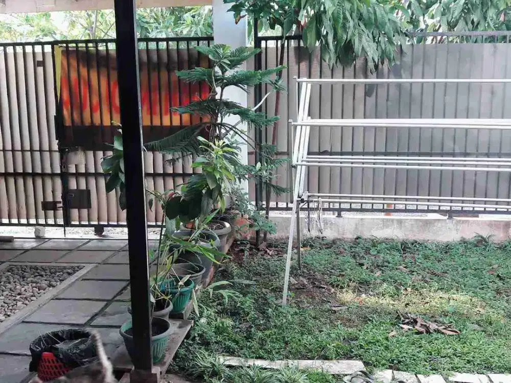 DIJUAL RUMAH DIBAWAH HARGA PASAR PERUMAHAN MAHKOTA SIMPRUG