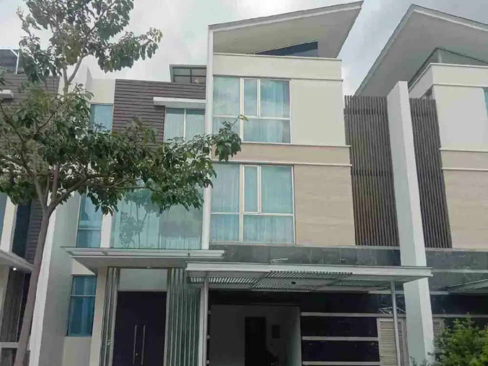 DISEWAKAN RUMAH GOLF ISLAND CLUSTER EXCLUSIVE VIEW GOLF & LAUT