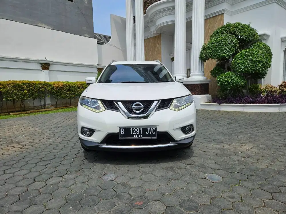 Nissan X-Trail 2.5 Tahun 2015 Putih Matic