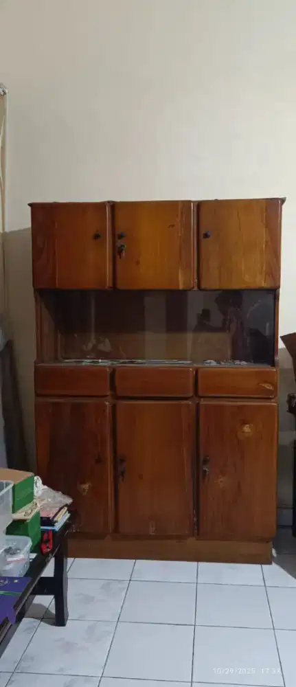 Lemari perabotan, Piring, gelas dan mangkok