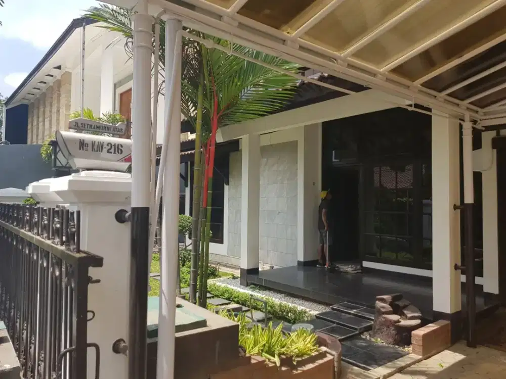 Rumah nyaman siap huni lokasi strategis