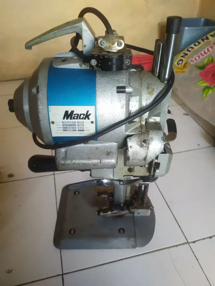 Mesin potong kain Mack 6 inch