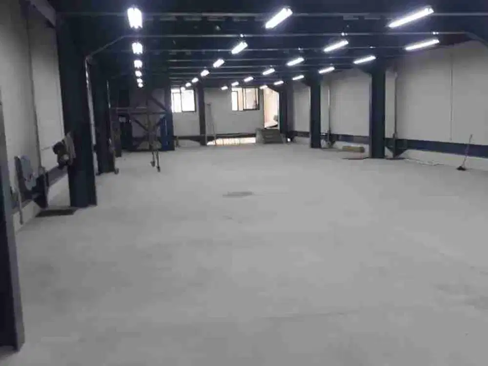 Disewakan Gudang Bonus Kantor siap Pakai di Batu Ceper Tangerang