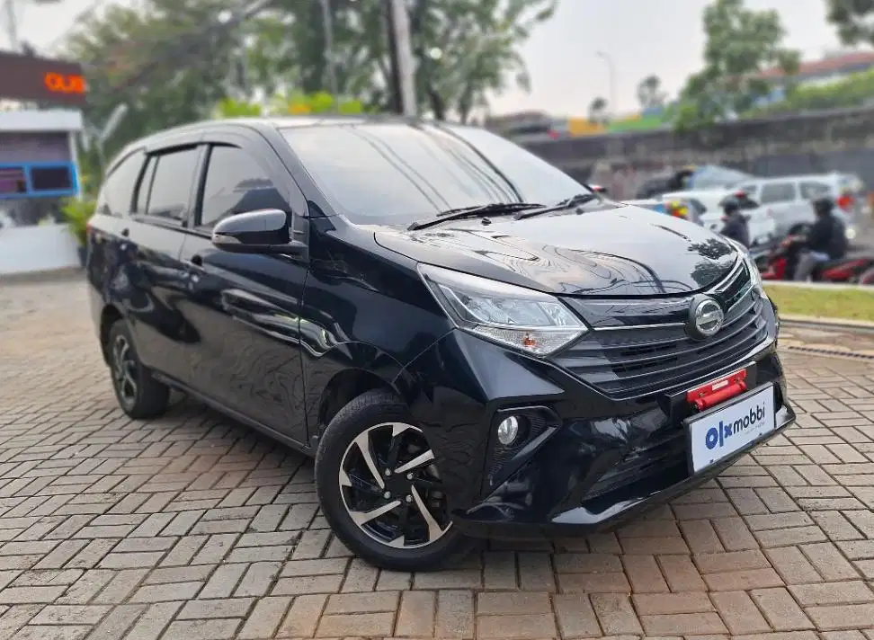 DP MURAH Daihatsu Sigra 1.2 R Bensin-MT 2023 Hitam CHKHB