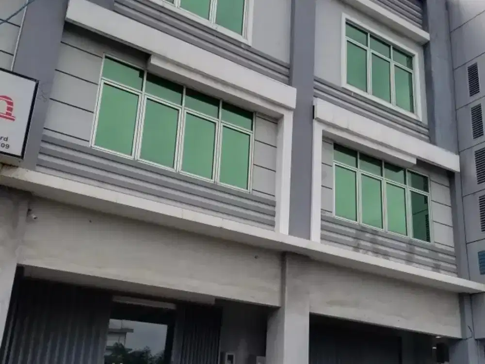 Disewakan ruko Elang Laut Pik siap pakai parkir luas dekat tol