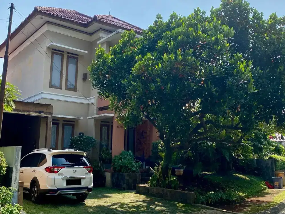 dijual rumah asri 2 lantai d jalan utama bali view