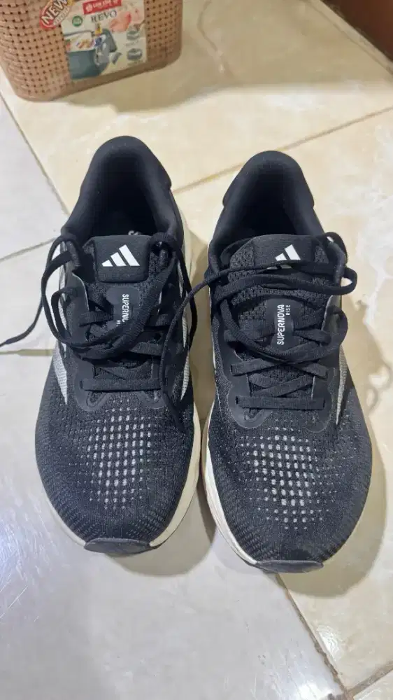 WTS Adidas Supernova Rise