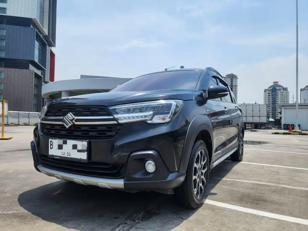 SUZUKI XL7 ALPHA 2020 MATIC HITAM (PAKET KREDIT PALING TERMURAH)