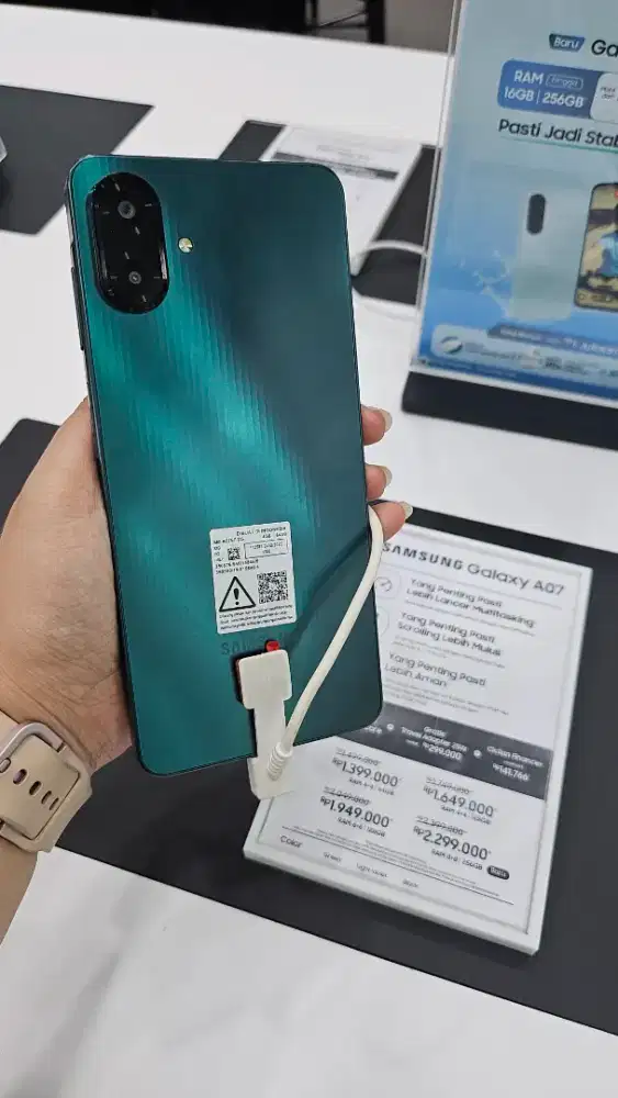 SAMSUNG GALAXY A07 MEMORI 256GB FREE VOCER