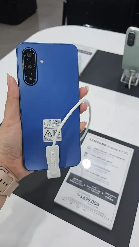 SAMSUNG GALAXY A17 5G FREE CHARGER 300RB