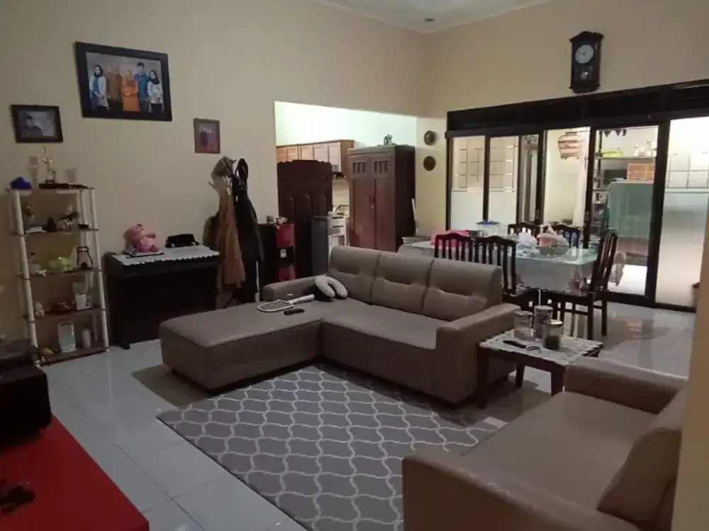 Dijual Rumah Terawat siap huni Ciwastra Indah