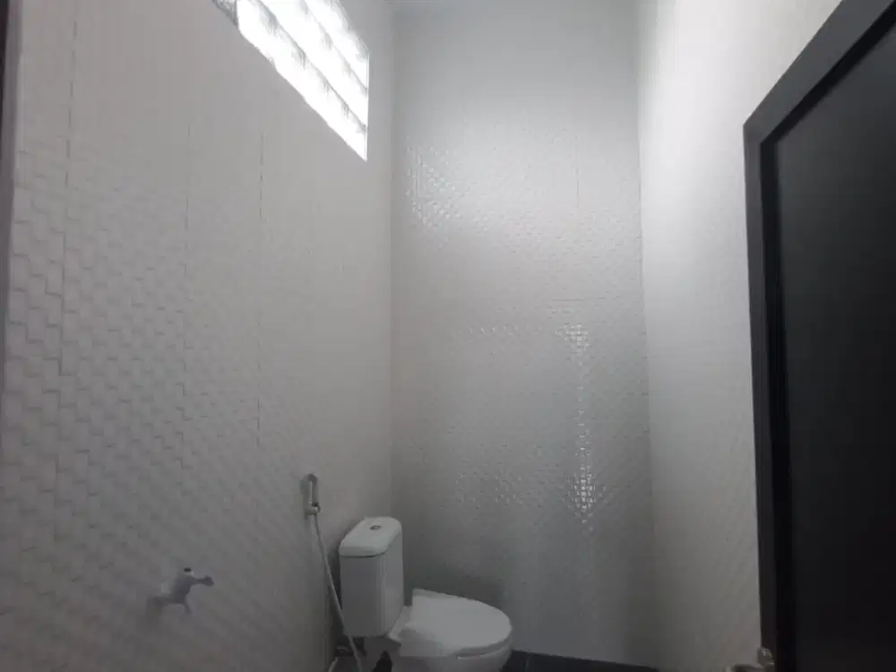 Dijual Rumah Baru di Harapan Indah kamar banyak 2 lantai siap huni