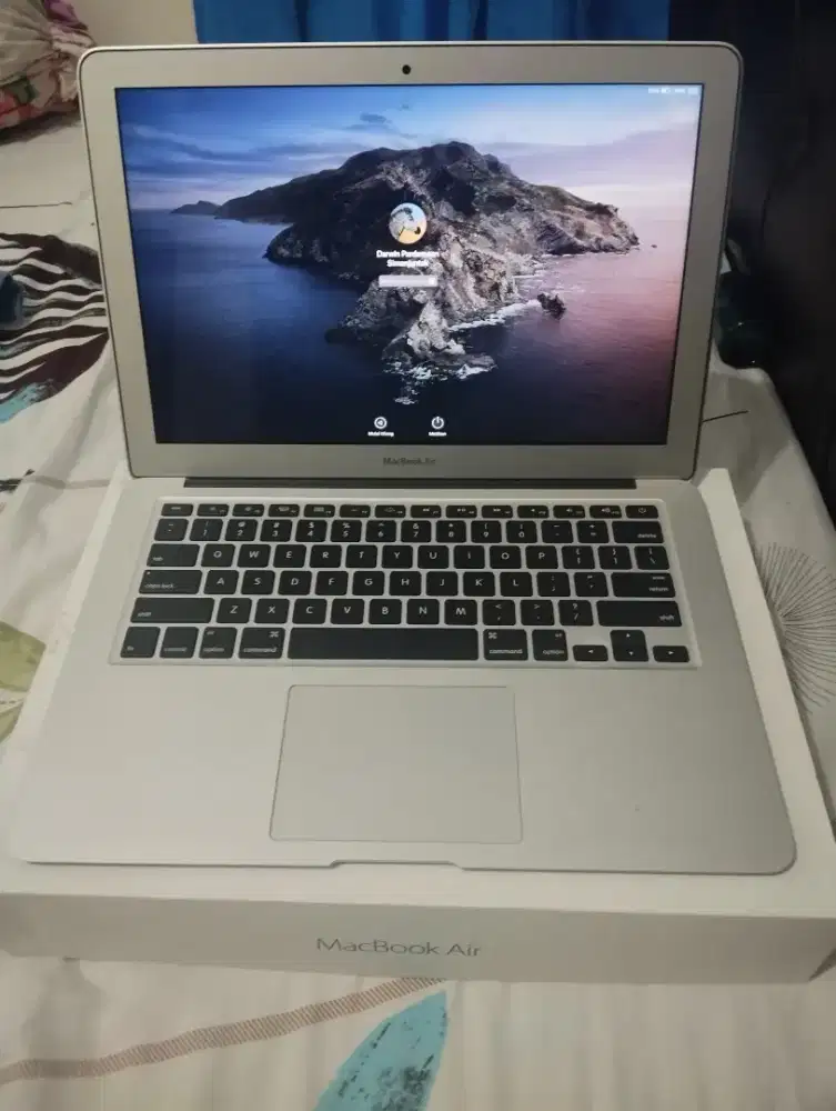 Dijual macbook air 13