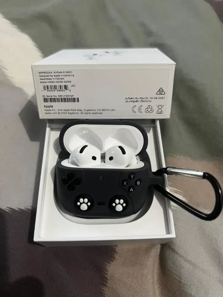 Airpods 4 active noise cancellation