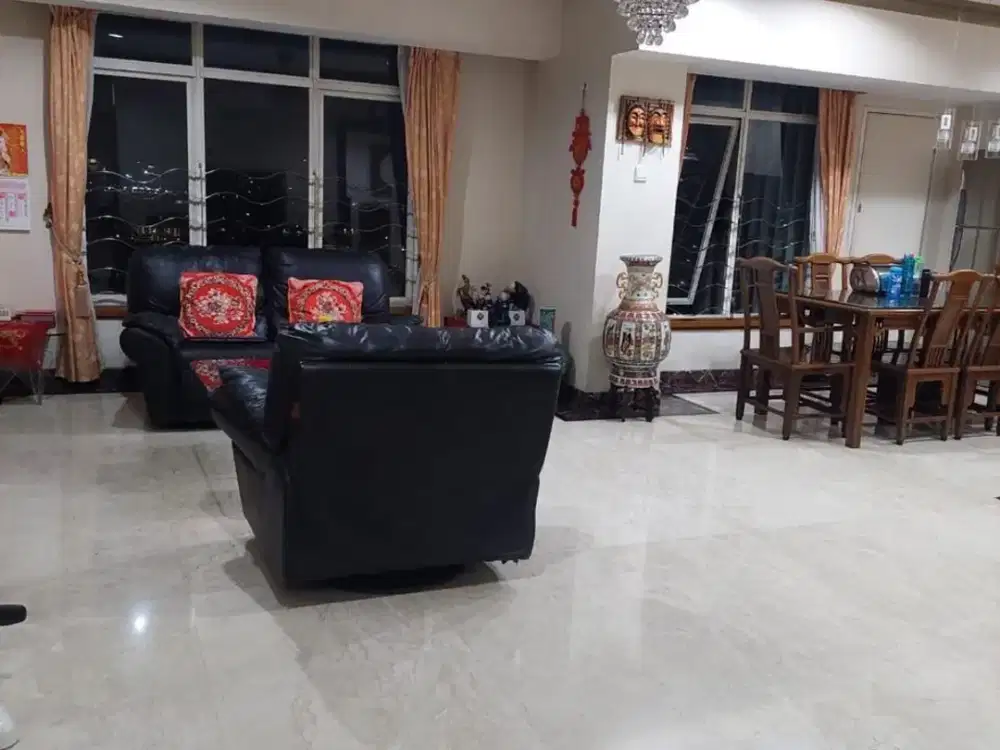 apartement pantai mutiara luas 150m,3BR,semi furnish,view laut