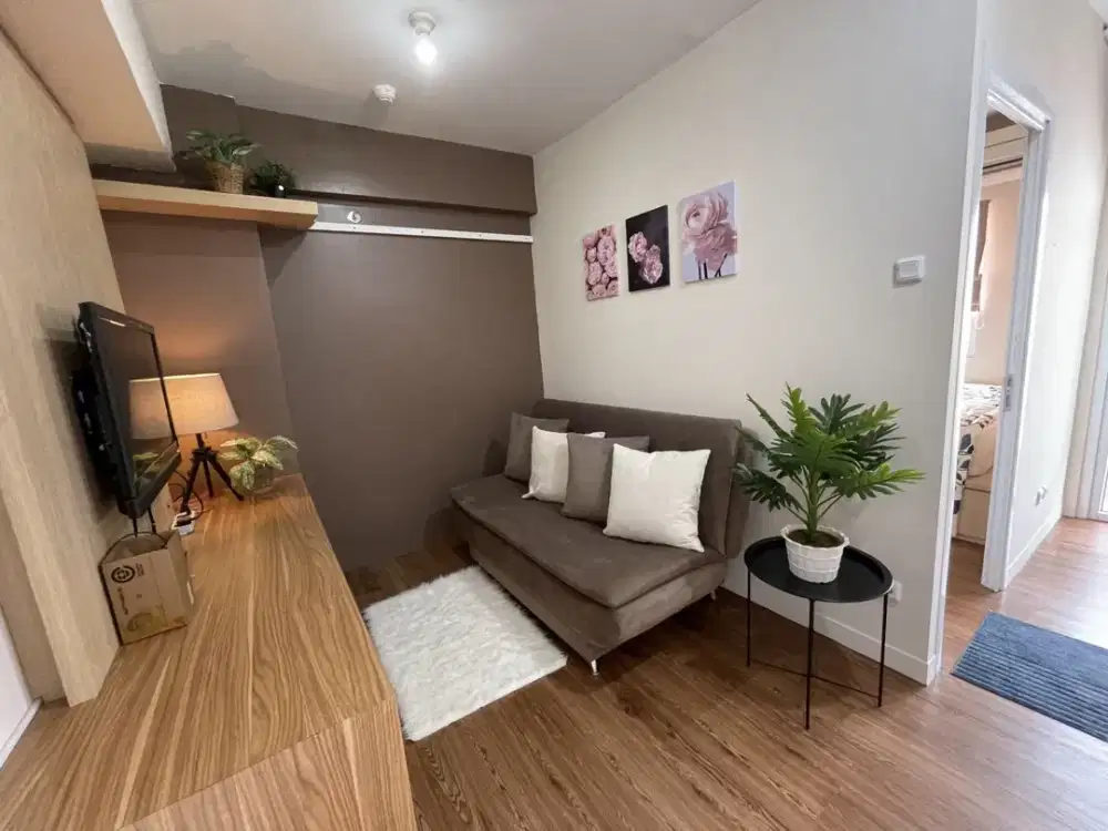 APARTEMEN GREEN PRAMUKA CITY 1 BEDROOM FULL FURNISH TOWER BOUGENVILLE TAHUNAN INCLUDE IPL