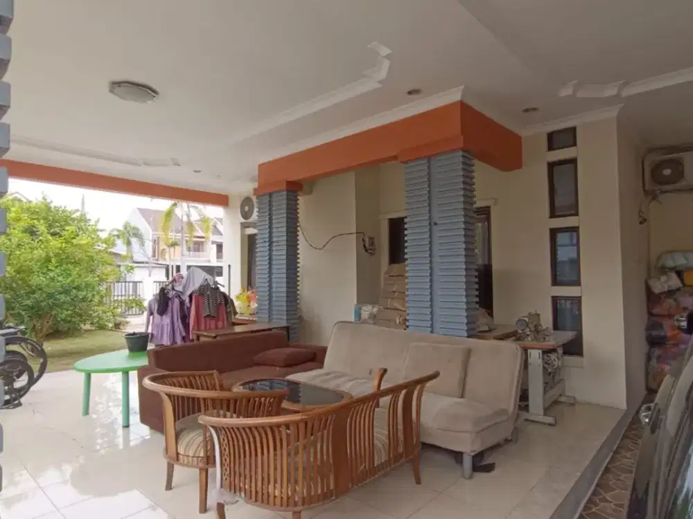 Rumah Hoek Strategis di Cluster Aralia Harapan Indah 2, Bekasi – Siap Huni!