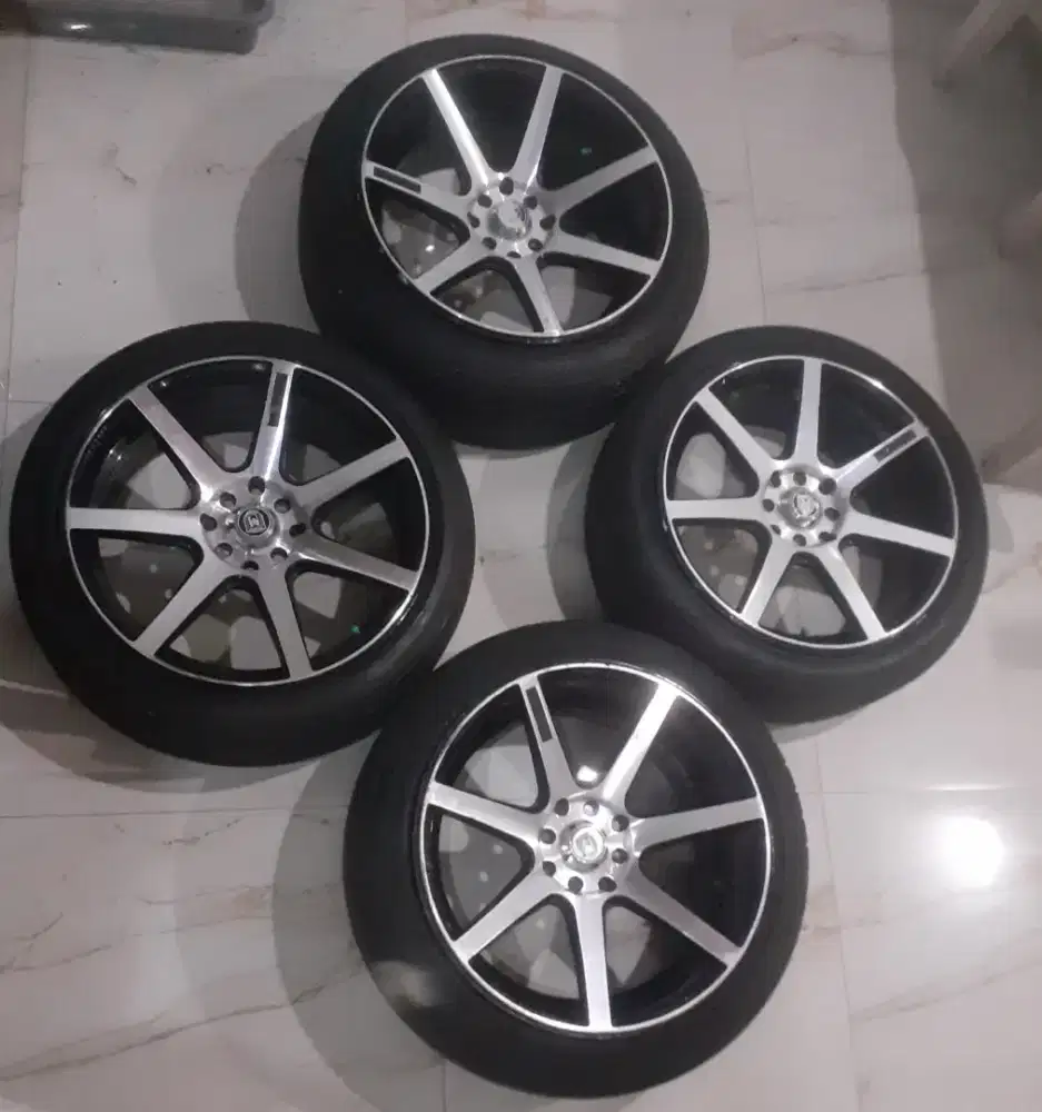 Vr 17 milano Baut 4 dan Ban eks New Avanza