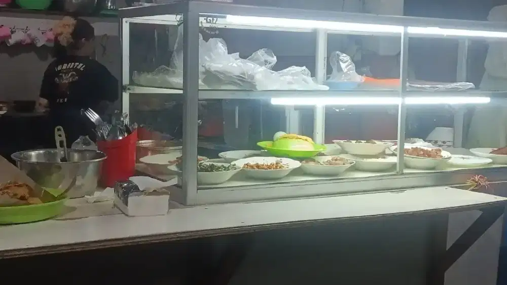 Dibutuhkan kary warteg