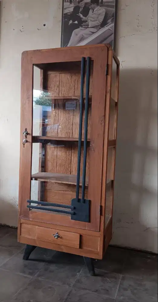 Lemari Pajang Display Jengki Artdeco Lawas Jadul Kuno Langka Klasik