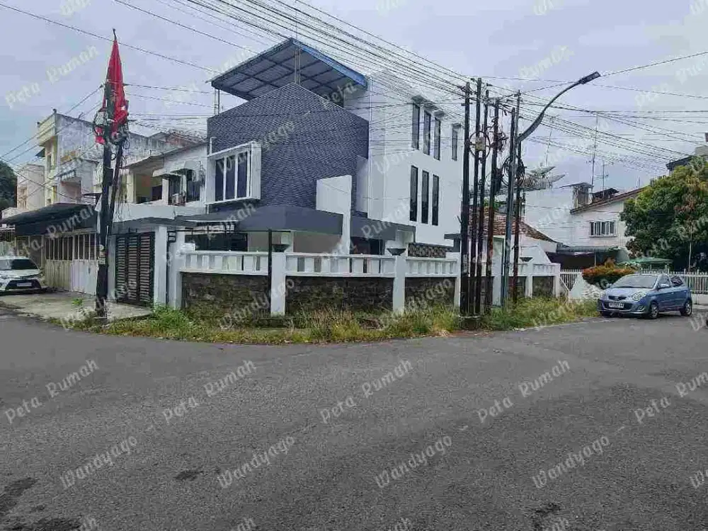 DIJUAL RUMAH HOOK DI JL EMAS SIMPANG SABARUDDIN