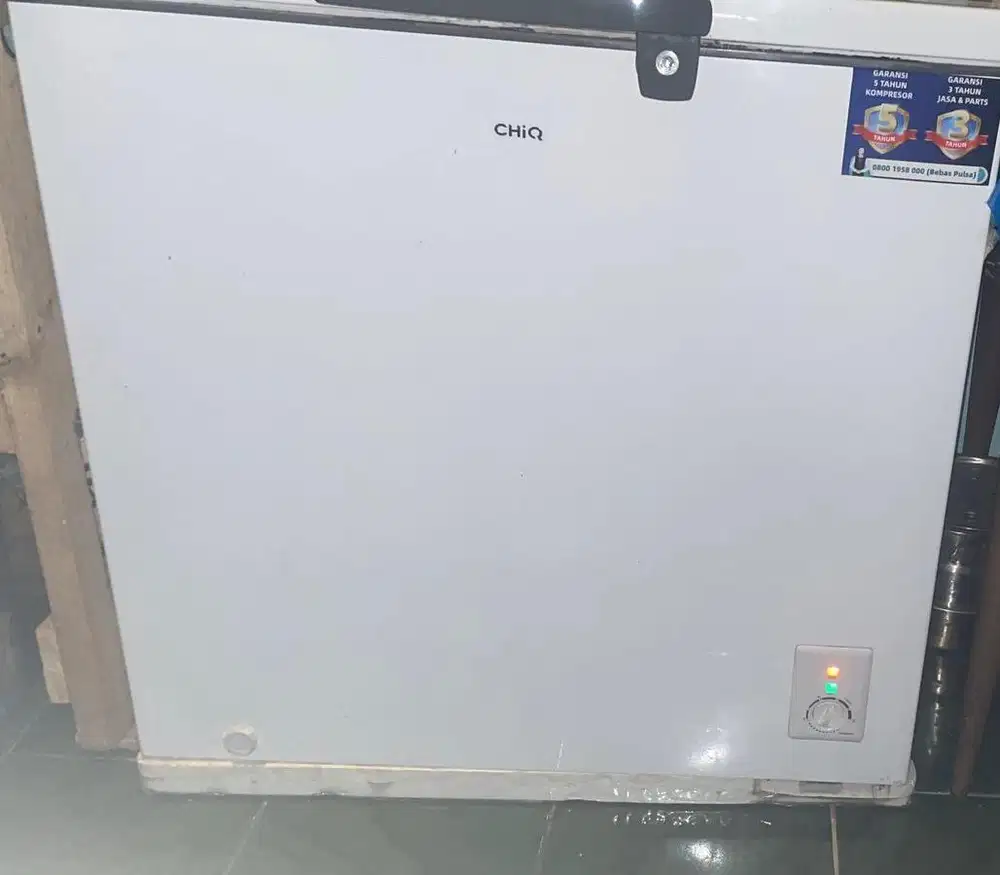 (COD) Dijual Freezer Chiq 210 liter  - bekas pemakaian 1 tahun (mulus)