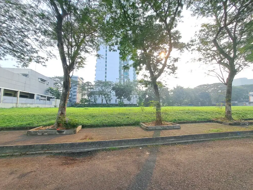 Kavling komersial siap bangun lokasi strategis ramai di BSD city