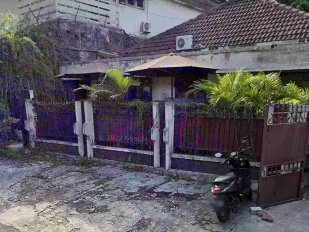 Dijual rumah lama hitung tanah harga murah dlm komplek jln lebar di kebayoran baru