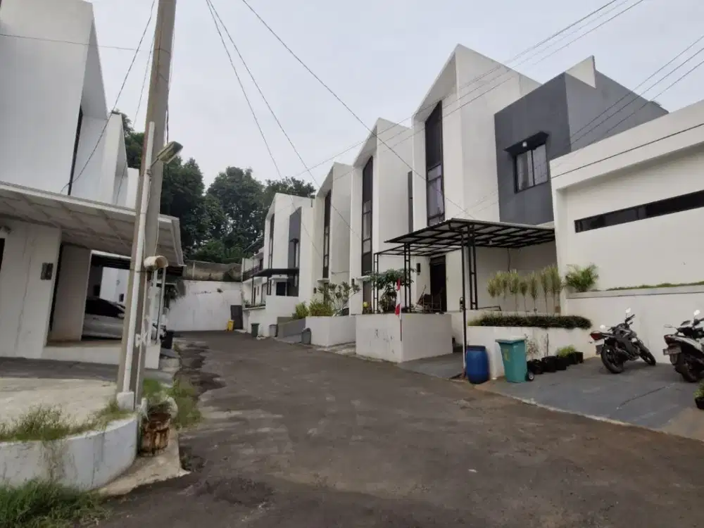 Dijual Cepat Rumah Baru Dalam Cluster Puri Serpong, Tangerang Selatan