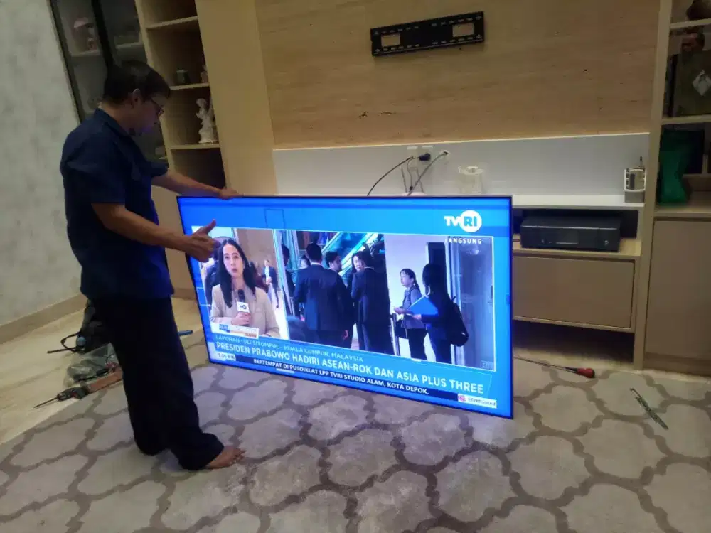 SERVICE TV PANGGILAN BERGARANSI