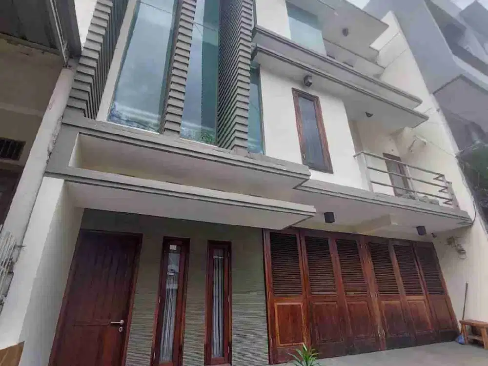 ✨Rumah 4 Lantai Mewah di Kelapa Gading Dekat Mall, 8x15m² SHM Rp2,9M Nego✨