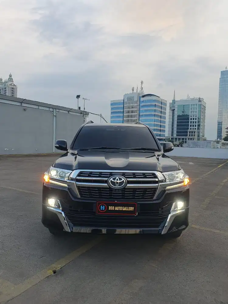 TOYOTA LAND CRUISER VXR 2013