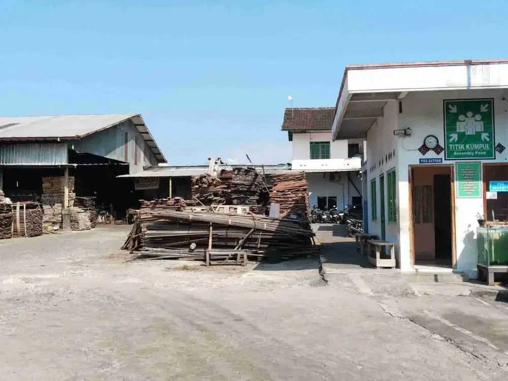 dijual gedung luas 5000mtr * 3 gedung Boyolali 1.7 ha