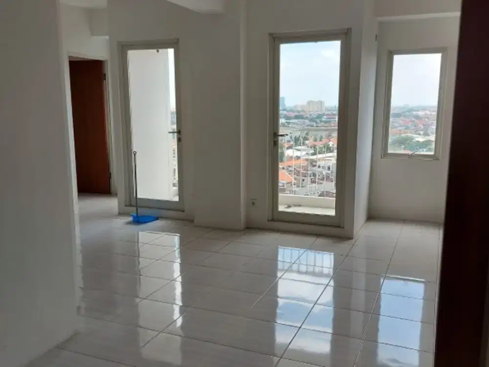 dijual / disewakan murah apartm CBD 2 unit jadi 1 ,ruangan luas,di lantai 8 ada 3 kt dan 2 km ada kitchenset kosongan