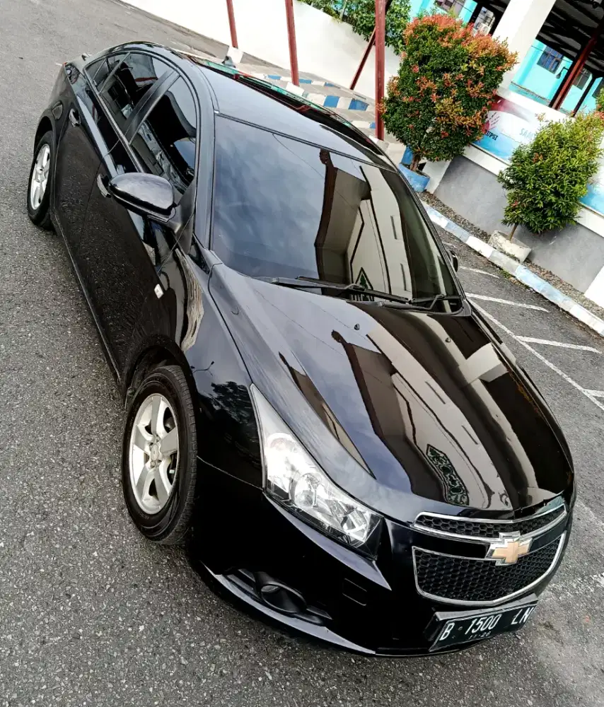 Chevrolet cruze istimewa km 49 rb