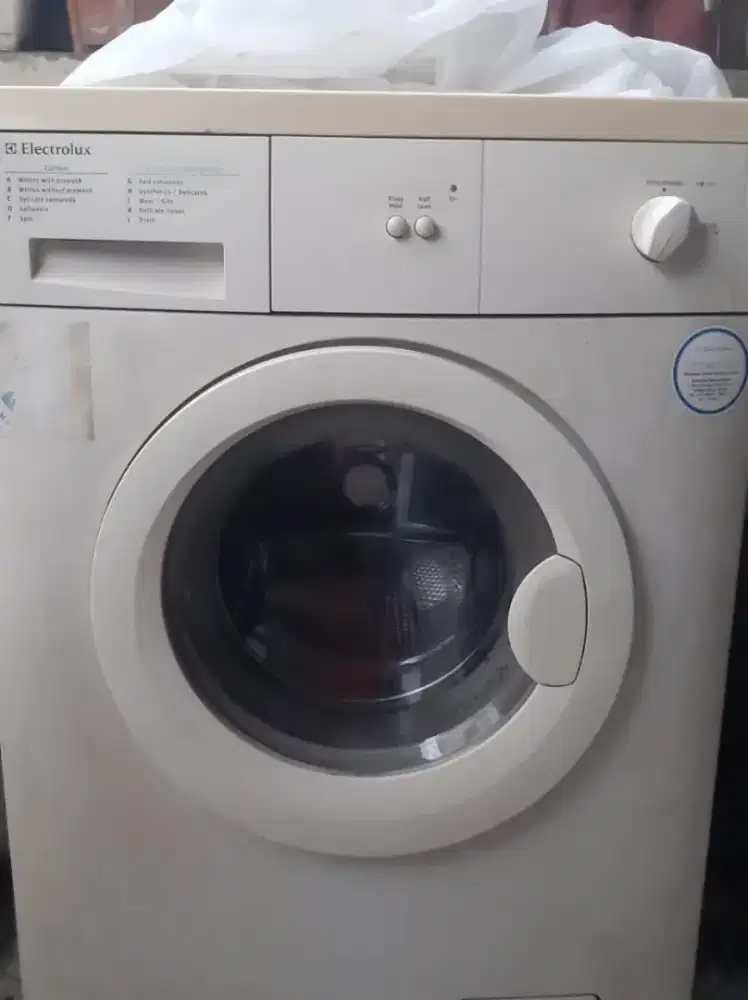 Mesin Cuci Front Loading Electrolux