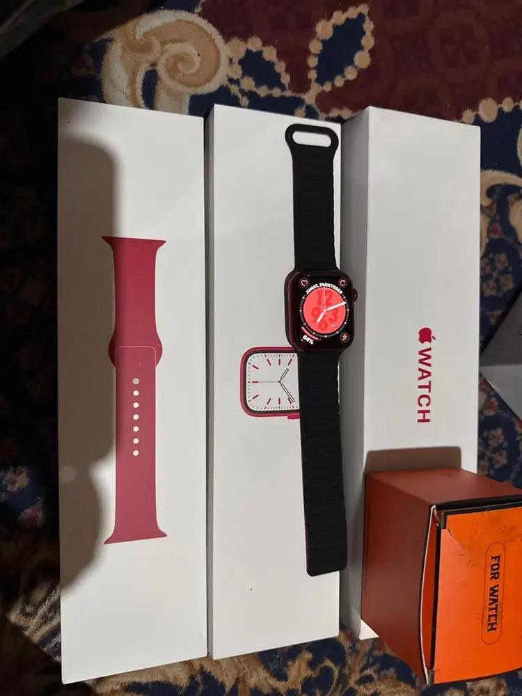 Apple watch red series 7 45MM