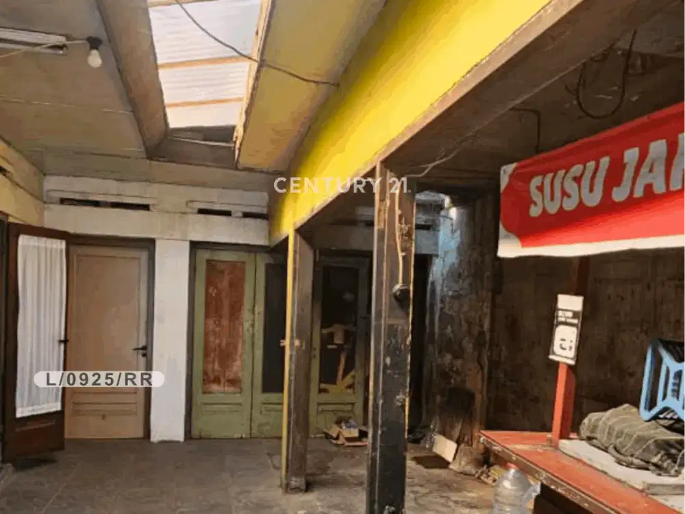 Rumah Bisa Untuk Tempat Usaha Depan Alun Alun CIparay Bandung