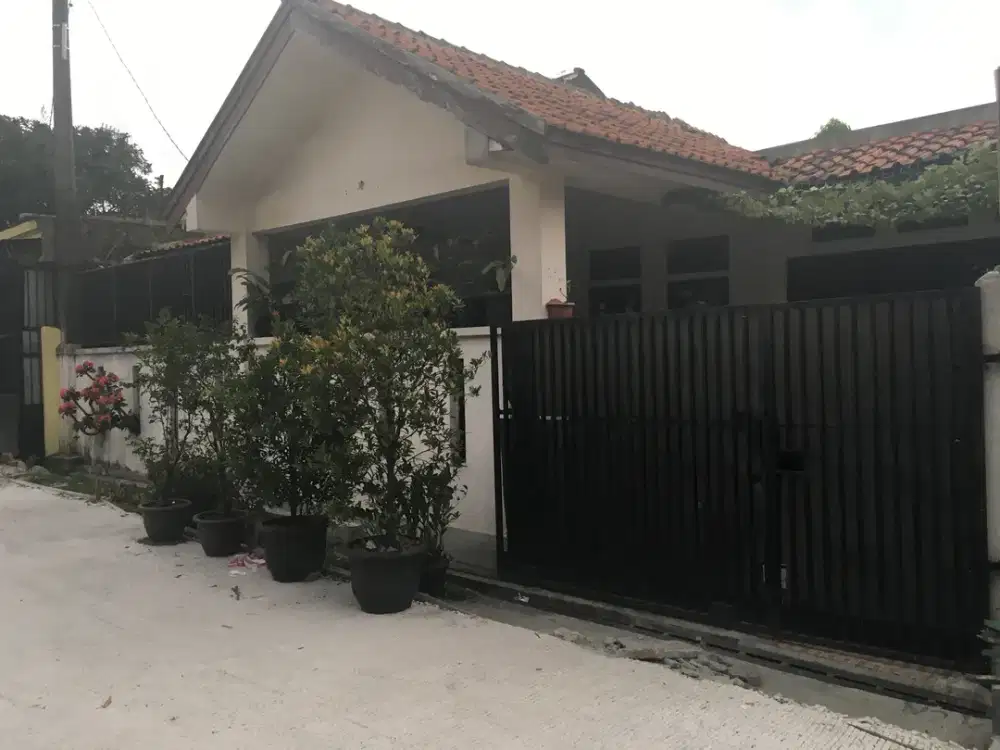 JUAL CEPAT – RUMAH PHARMINDO – LOKASI STRATEGIS UNTUK USAHA