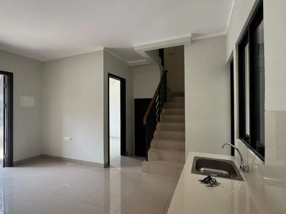 Disewakan Rumah Minimalis Siap Huni di Summarecon Crown Gading, Bekasi