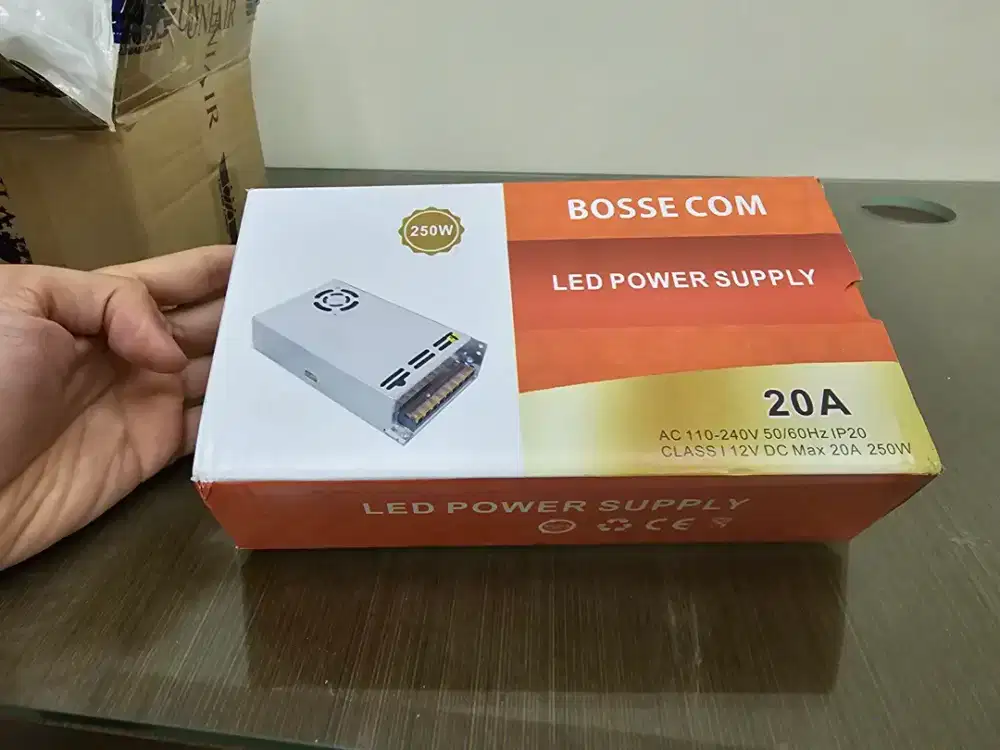 LED POWER SUPPLY
20 A 
AC 110  - 240 V / 60 Hz IP20
CLASS, Barang Baru