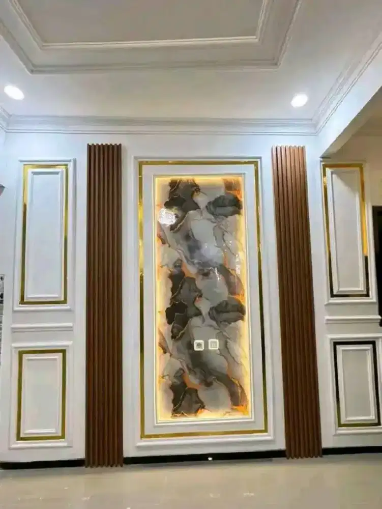 Molding interior dinding