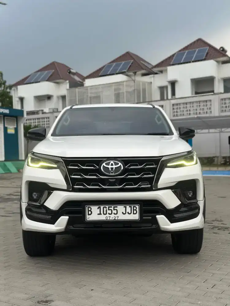 FORTUNER 2.8 VRZ GR AT 4X2 2022