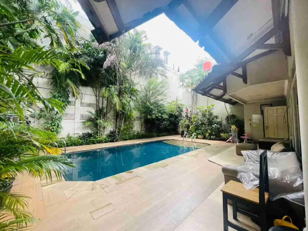 rumah tinggal jarang di huni area kebayoran baru